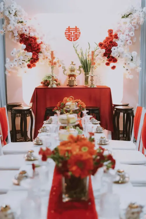 Mẫu decor gia tiên tone đỏ bestseller