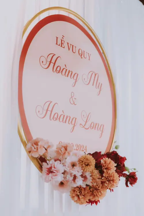 Mẫu decor gia tiên tone đỏ bestseller