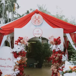 Mẫu decor gia tiên tone đỏ bestseller