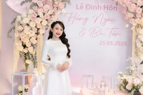 Gia tiên tone hồng ngọt ngào