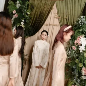 Decor truyền thống tone xanh lá