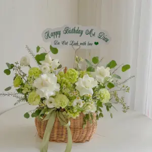 Tổng hợp các mẫu giỏ hoa tươi chúc mừng