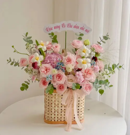 Tổng hợp các mẫu giỏ hoa tươi chúc mừng