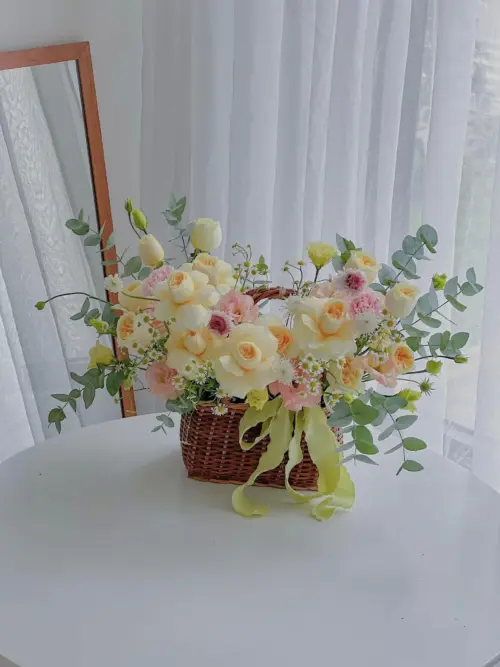 Tổng hợp các mẫu giỏ hoa tươi chúc mừng