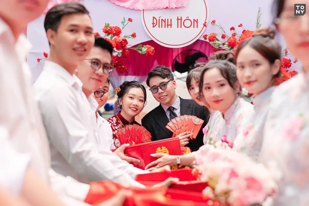 Thứ Tự Bưng Các Tráp Cưới Trong Lễ Ăn Hỏi, Lễ Cưới