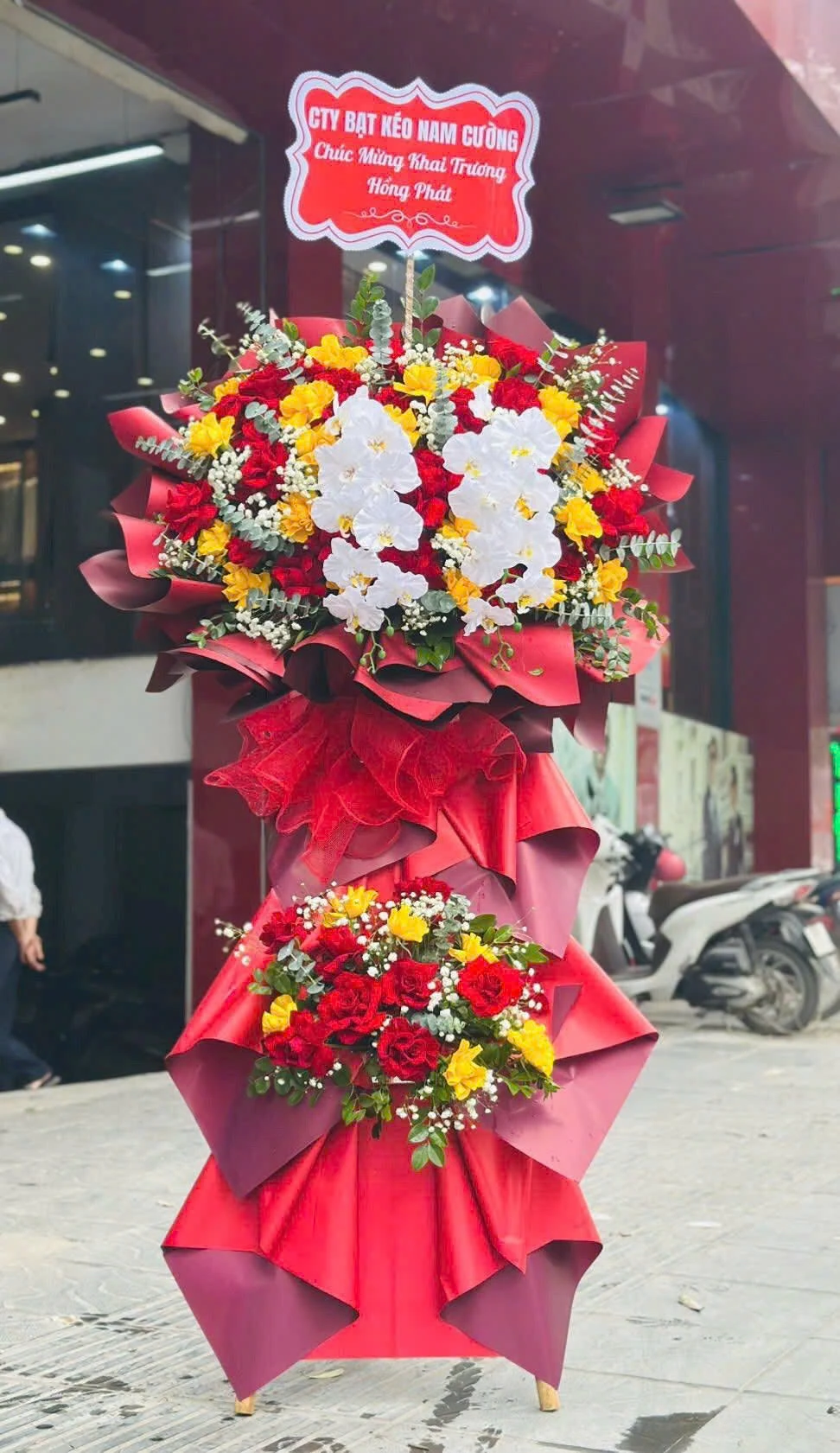 Lãng hoa khai trương VIP009
