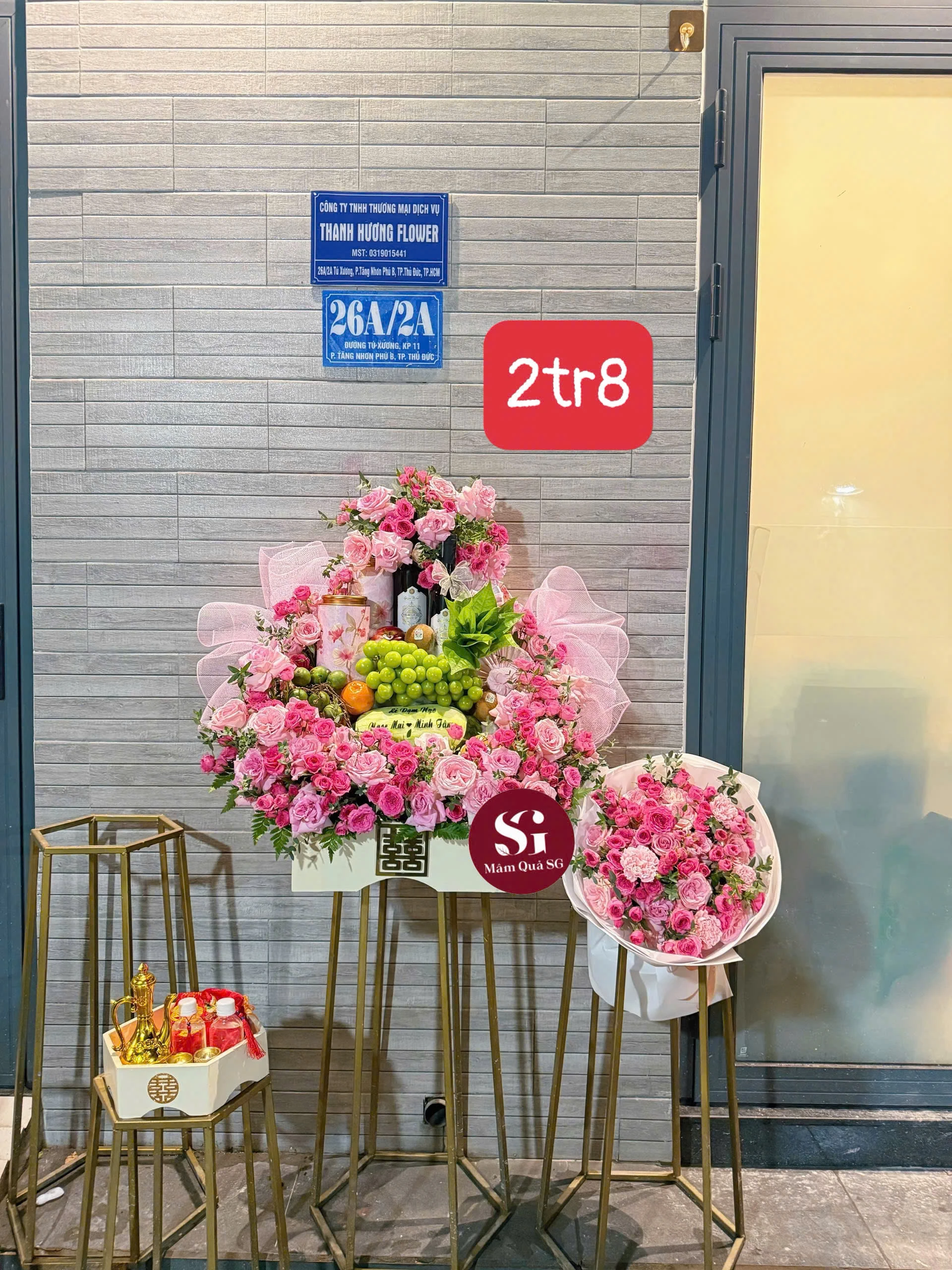 Mâm dạm ngõ tone hồng sophia+ bó hoa Vn07